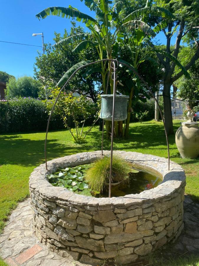 B&B Il Giardino Delle Meraviglie Melito Di Porto Salvo Eksteriør billede